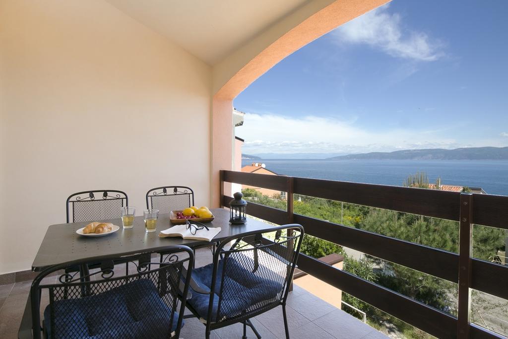 Apartment Gino Ravni Phòng bức ảnh
